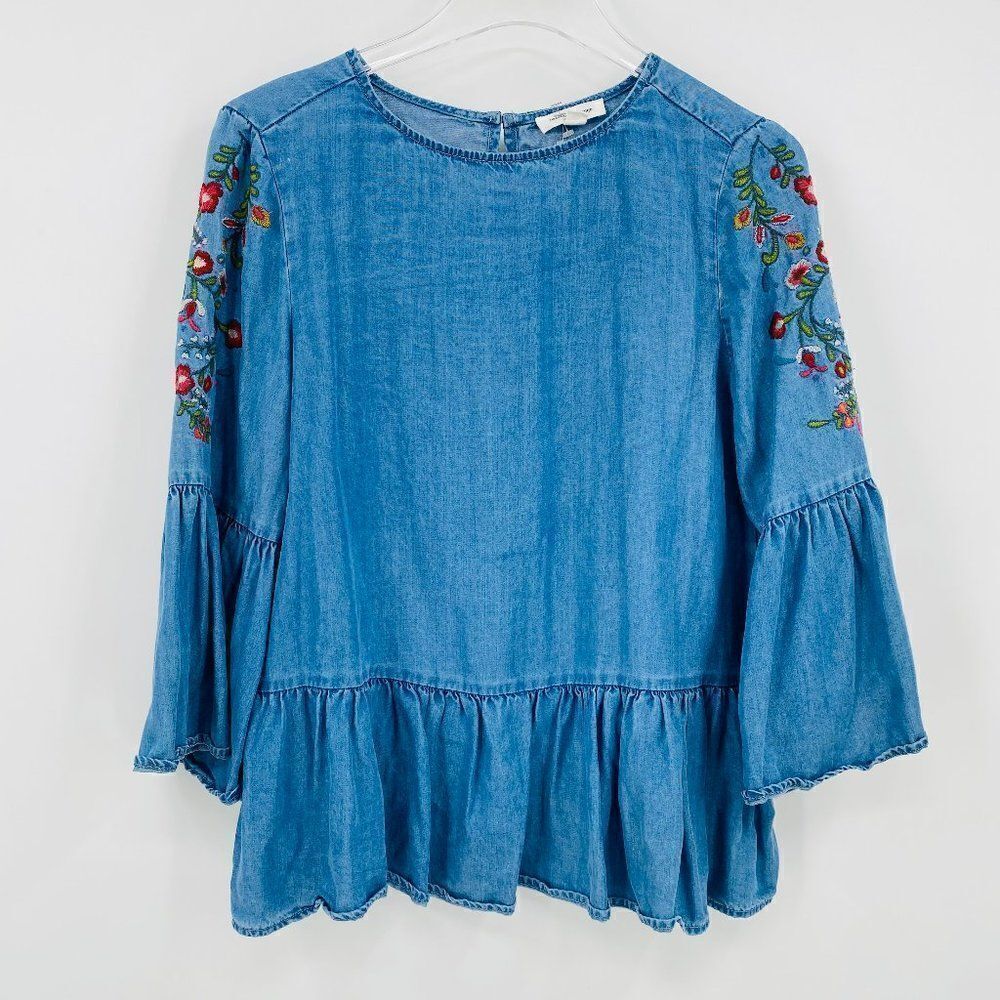 Beachlunchlounge Size Small Chambray Boho Floral Embroidered Bell Sleeve Top